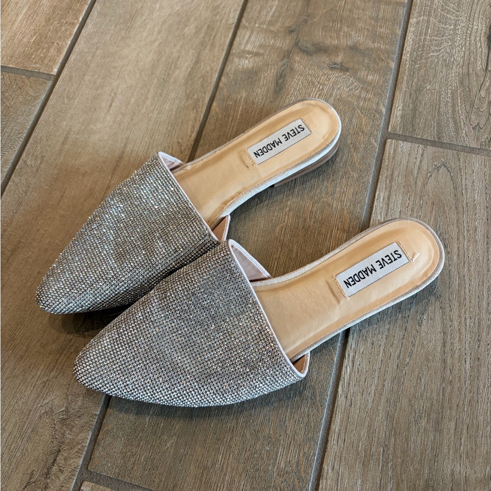 Steve Madden Silver Rhinestone Embellished Women's Mules size 8.5 women’s - Picture 3 of 5